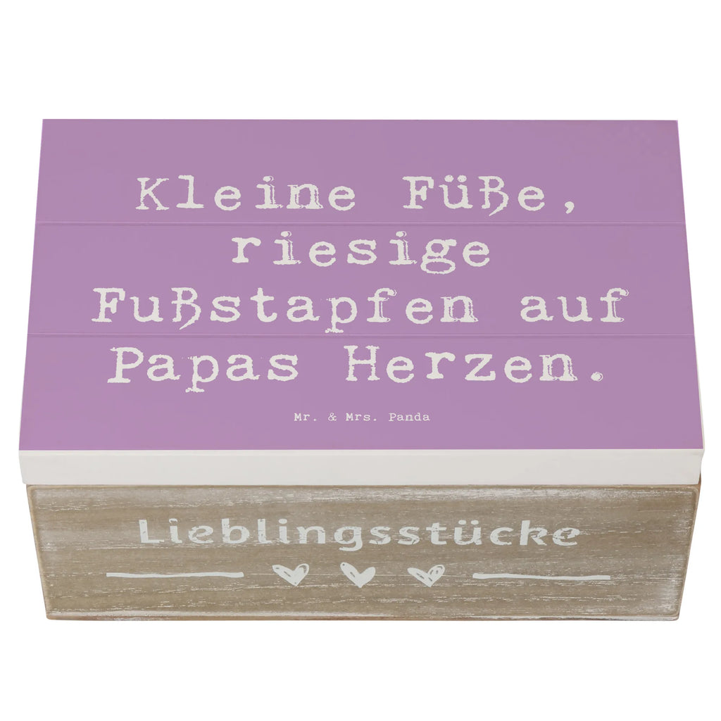 Holzkiste Spruch Baby Herzabdrücke Holzkiste, Kiste, Schatzkiste, Truhe, Schatulle, XXL, Erinnerungsbox, Erinnerungskiste, Dekokiste, Aufbewahrungsbox, Geschenkbox, Geschenkdose, Familie, Vatertag, Muttertag, Bruder, Schwester, Mama, Papa, Oma, Opa