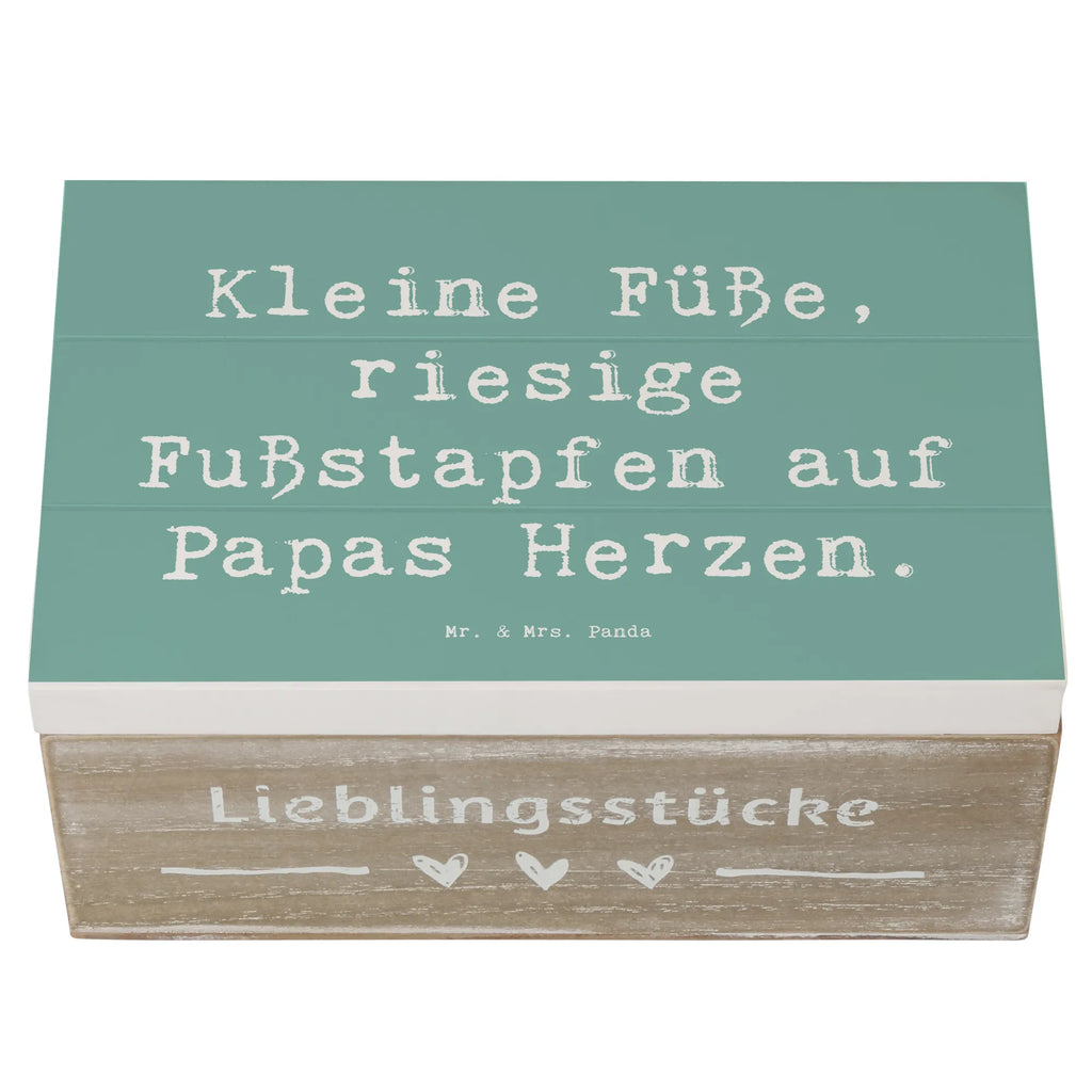 Holzkiste Spruch Baby Herzabdrücke Holzkiste, Kiste, Schatzkiste, Truhe, Schatulle, XXL, Erinnerungsbox, Erinnerungskiste, Dekokiste, Aufbewahrungsbox, Geschenkbox, Geschenkdose, Familie, Vatertag, Muttertag, Bruder, Schwester, Mama, Papa, Oma, Opa