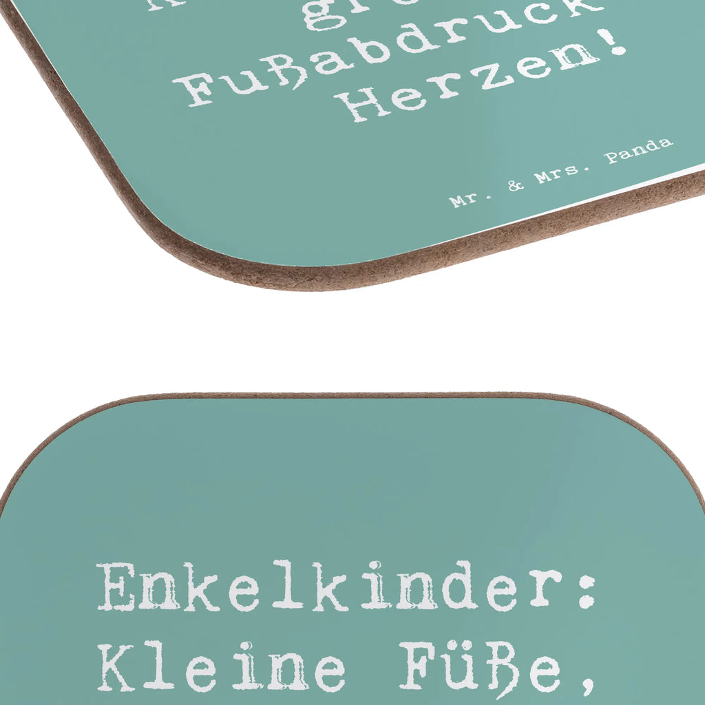 Square coaster Saying Enkelkinder: Kleine Füße, großer Fußabdruck im Herzen! Untersetzer, Bierdeckel, Glasuntersetzer, Untersetzer Gläser, Getränkeuntersetzer, Untersetzer aus Holz, Untersetzer für Gläser, Korkuntersetzer, Untersetzer Holz, Holzuntersetzer, Tassen Untersetzer, Untersetzer Design, Familie, Vatertag, Muttertag, Bruder, Schwester, Mama, Papa, Oma, Opa