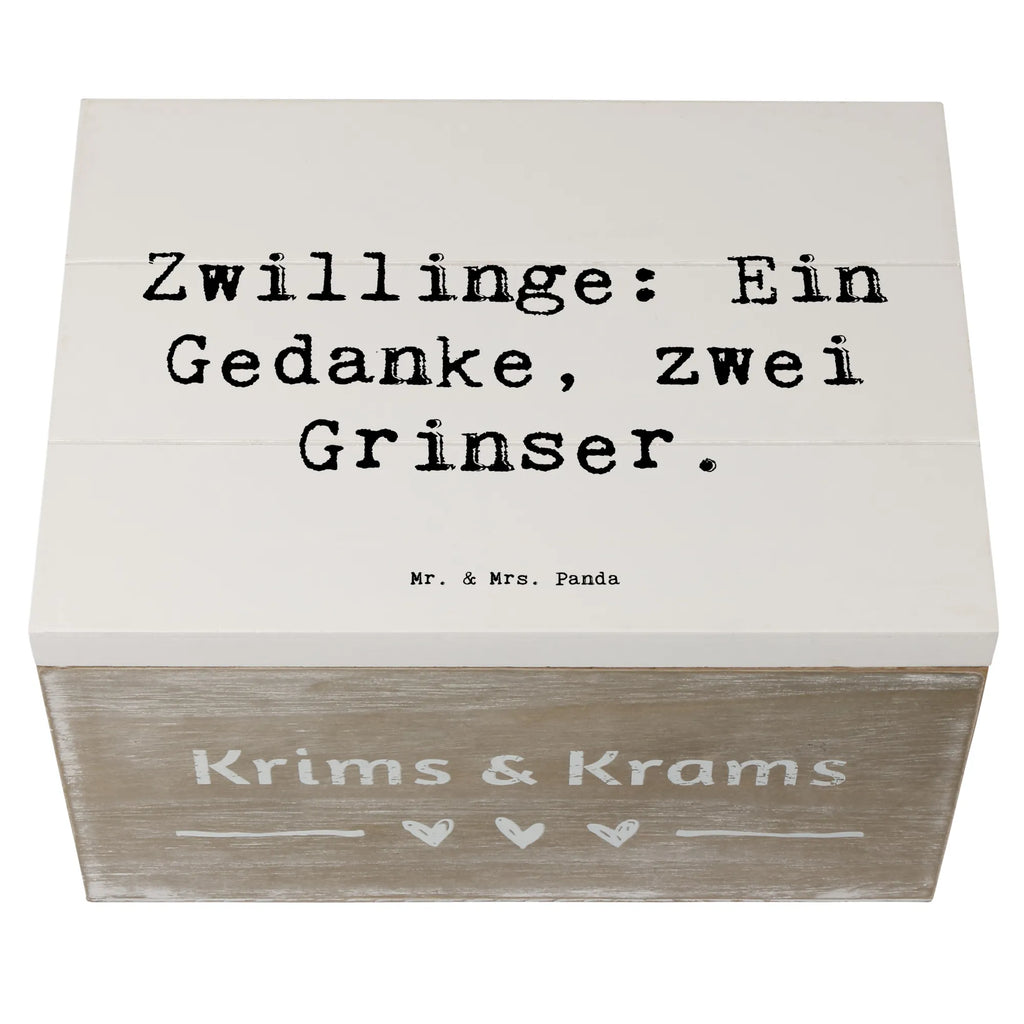 Holzkiste Spruch Zwillingsgeschwister Grinser Holzkiste, Kiste, Schatzkiste, Truhe, Schatulle, XXL, Erinnerungsbox, Erinnerungskiste, Dekokiste, Aufbewahrungsbox, Geschenkbox, Geschenkdose, Familie, Vatertag, Muttertag, Bruder, Schwester, Mama, Papa, Oma, Opa