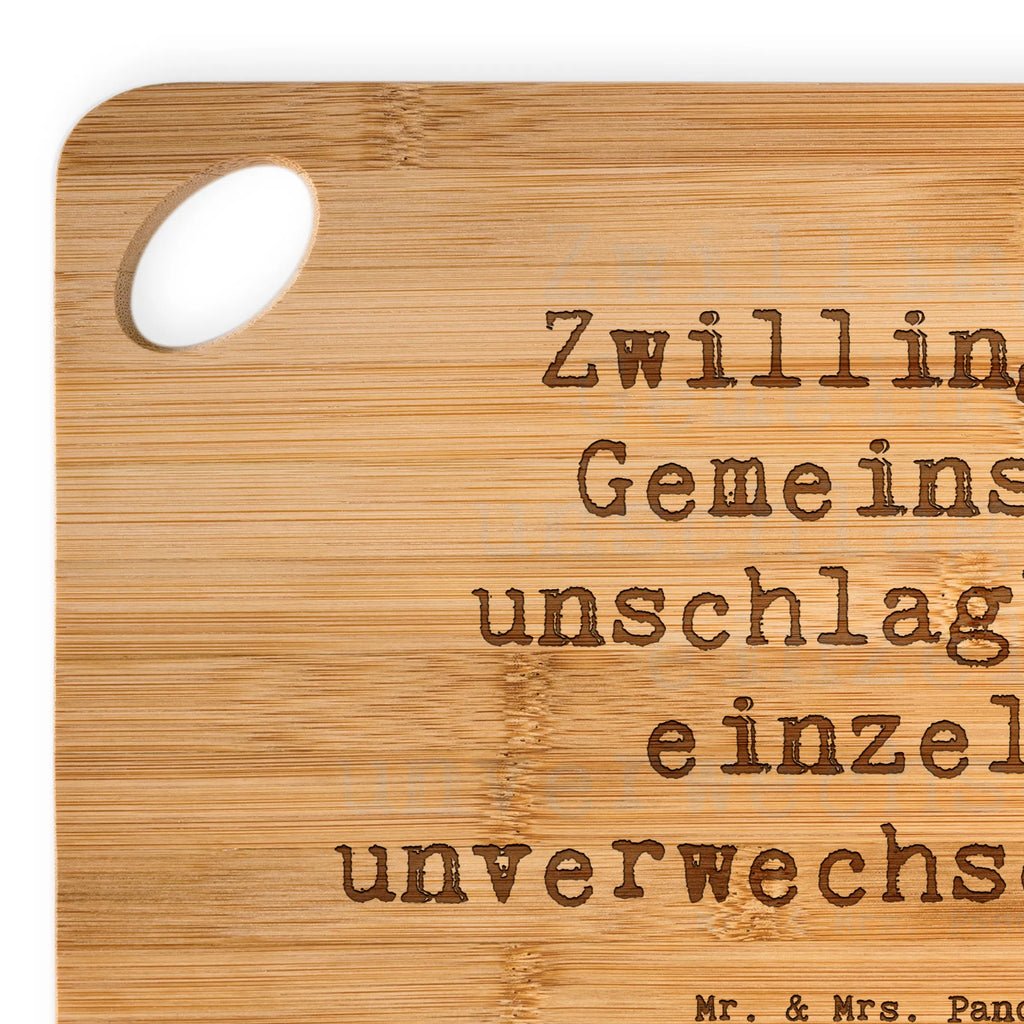 Bambus - Schneidebrett Spruch Unschlagbare Zwillingsgeschwister Schneidebrett, Holzbrett, Küchenbrett, Frühstücksbrett, Hackbrett, Brett, Holzbrettchen, Servierbrett, Bretter, Holzbretter, Holz Bretter, Schneidebrett Holz, Holzbrett mit Gravur, Schneidbrett, Holzbrett Küche, Holzschneidebrett, Familie, Vatertag, Muttertag, Bruder, Schwester, Mama, Papa, Oma, Opa