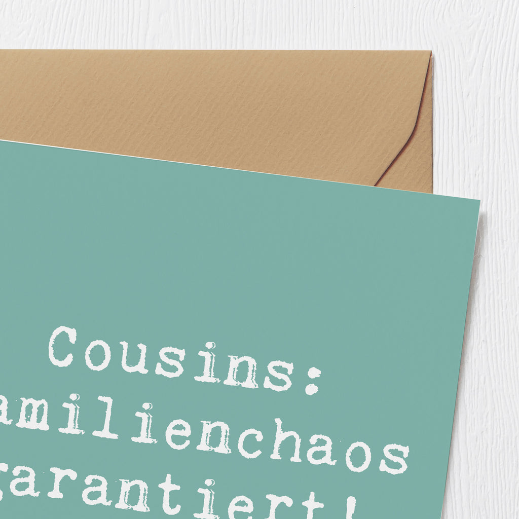 Deluxe Karte Spruch Cousin Abenteuer Karte, Grußkarte, Klappkarte, Einladungskarte, Glückwunschkarte, Hochzeitskarte, Geburtstagskarte, Hochwertige Grußkarte, Hochwertige Klappkarte, Familie, Vatertag, Muttertag, Bruder, Schwester, Mama, Papa, Oma, Opa