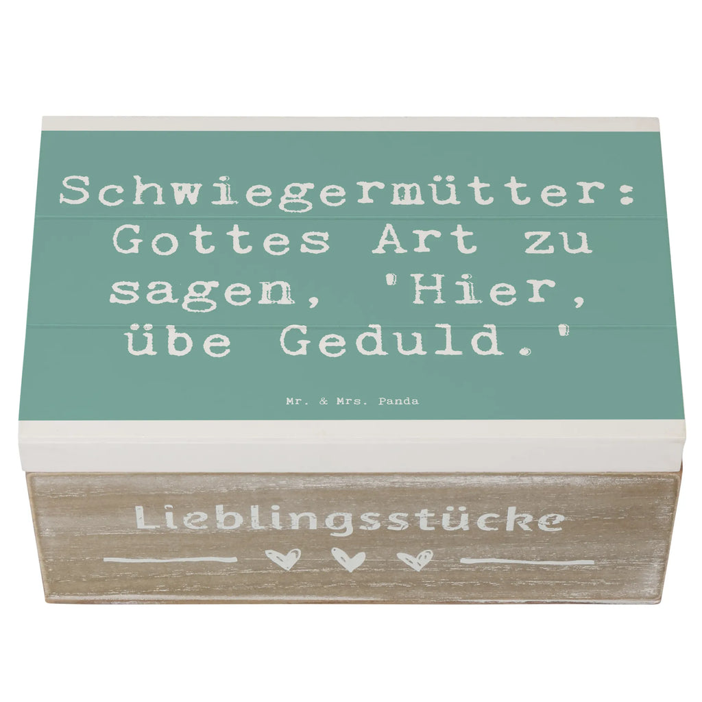 Holzkiste Spruch Schwiegermutter Geduld Holzkiste, Kiste, Schatzkiste, Truhe, Schatulle, XXL, Erinnerungsbox, Erinnerungskiste, Dekokiste, Aufbewahrungsbox, Geschenkbox, Geschenkdose, Familie, Vatertag, Muttertag, Bruder, Schwester, Mama, Papa, Oma, Opa