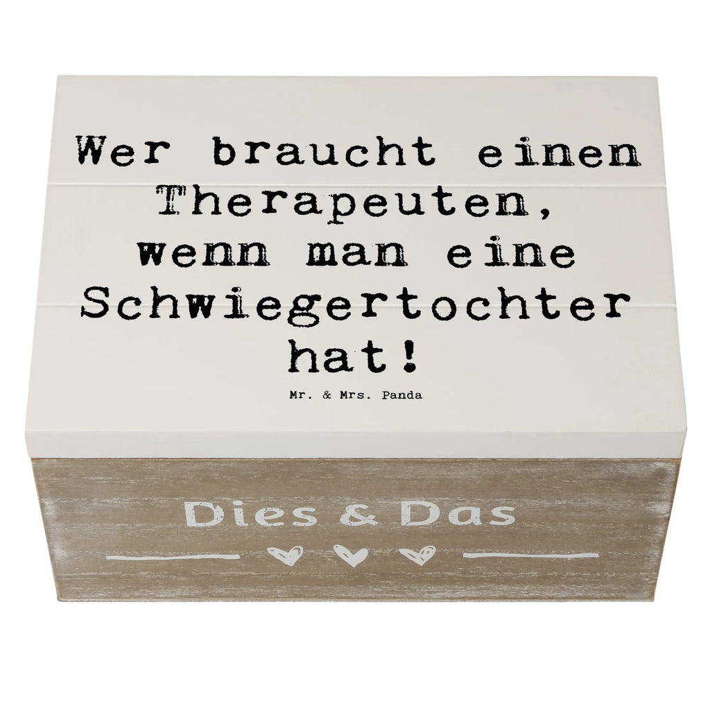 Holzkiste Spruch Schwiegertochter Humor Holzkiste, Kiste, Schatzkiste, Truhe, Schatulle, XXL, Erinnerungsbox, Erinnerungskiste, Dekokiste, Aufbewahrungsbox, Geschenkbox, Geschenkdose, Familie, Vatertag, Muttertag, Bruder, Schwester, Mama, Papa, Oma, Opa