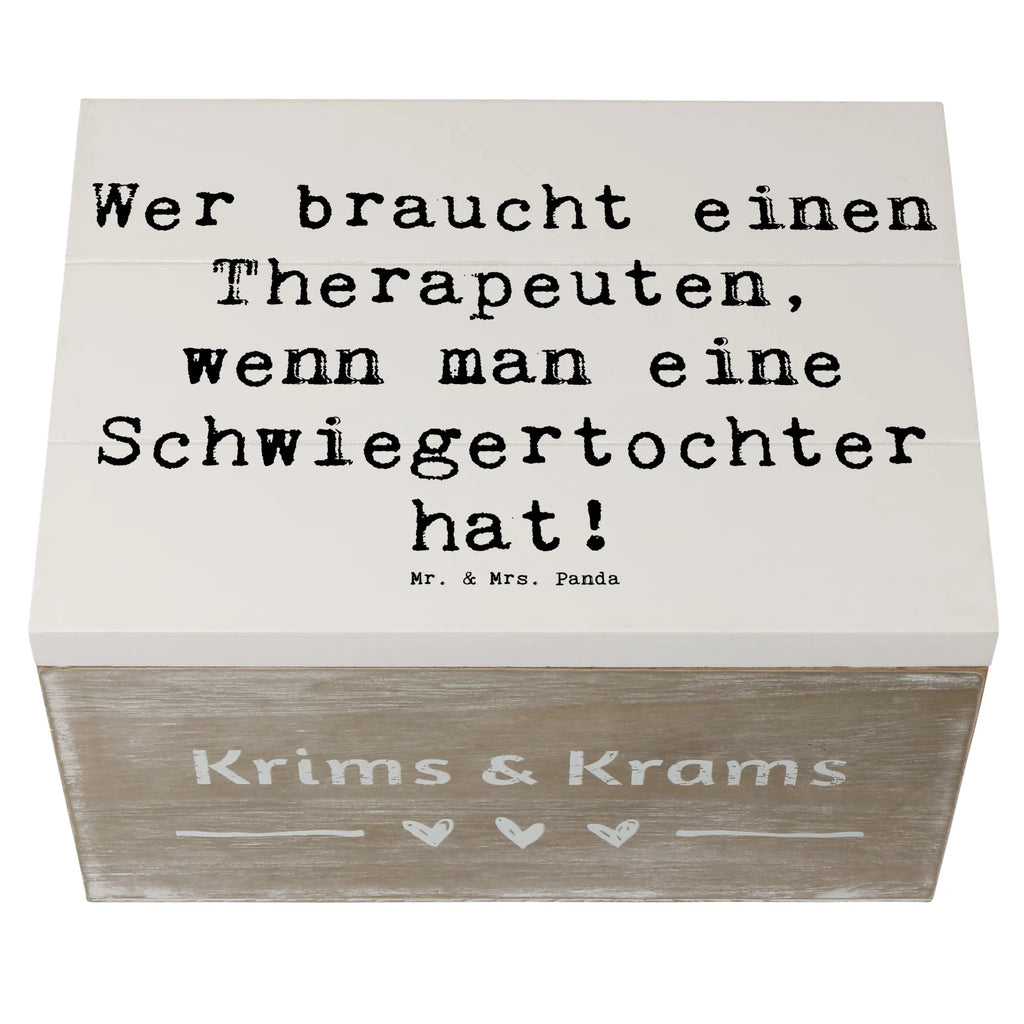 Holzkiste Spruch Schwiegertochter Humor Holzkiste, Kiste, Schatzkiste, Truhe, Schatulle, XXL, Erinnerungsbox, Erinnerungskiste, Dekokiste, Aufbewahrungsbox, Geschenkbox, Geschenkdose, Familie, Vatertag, Muttertag, Bruder, Schwester, Mama, Papa, Oma, Opa