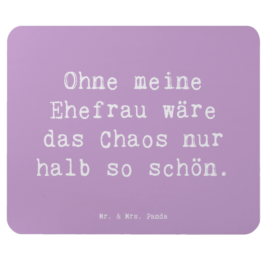 Mauspad Spruch Ohne meine Ehefrau wäre das Chaos nur halb so schön. Mousepad, Computer zubehör, Büroausstattung, PC Zubehör, Arbeitszimmer, Mauspad, Einzigartiges Mauspad, Designer Mauspad, Mausunterlage, Mauspad Büro, Familie, Vatertag, Muttertag, Bruder, Schwester, Mama, Papa, Oma, Opa