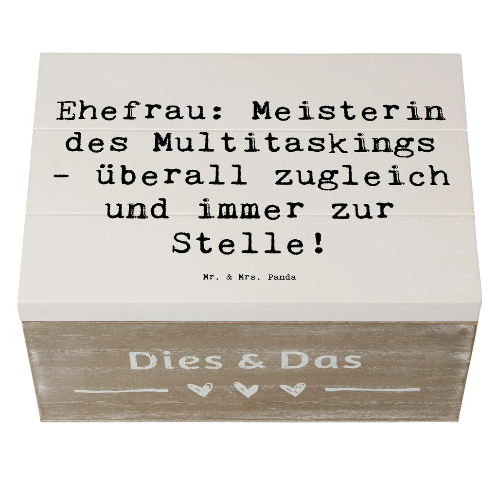 Holzkiste Spruch Ehefrau Meisterin Holzkiste, Kiste, Schatzkiste, Truhe, Schatulle, XXL, Erinnerungsbox, Erinnerungskiste, Dekokiste, Aufbewahrungsbox, Geschenkbox, Geschenkdose, Familie, Vatertag, Muttertag, Bruder, Schwester, Mama, Papa, Oma, Opa