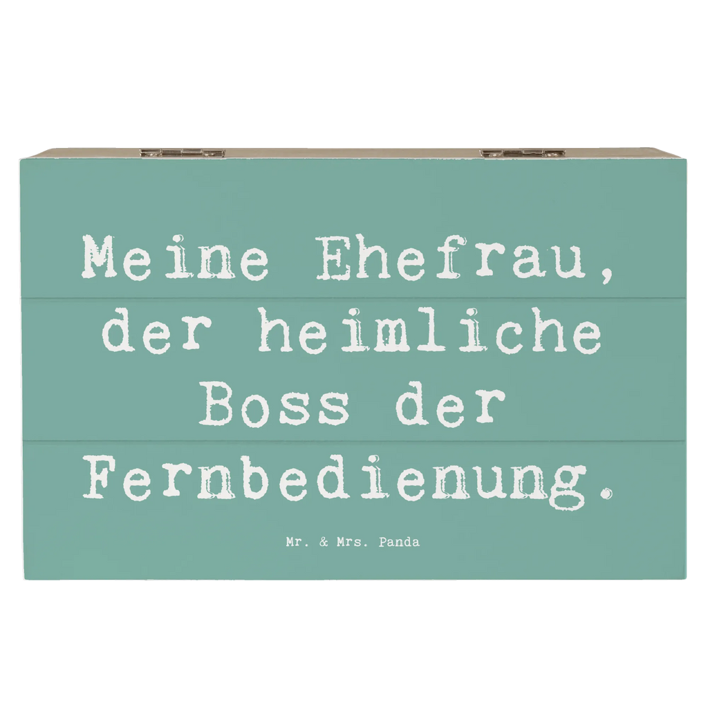 Holzkiste Spruch Ehefrau Boss Holzkiste, Kiste, Schatzkiste, Truhe, Schatulle, XXL, Erinnerungsbox, Erinnerungskiste, Dekokiste, Aufbewahrungsbox, Geschenkbox, Geschenkdose, Familie, Vatertag, Muttertag, Bruder, Schwester, Mama, Papa, Oma, Opa