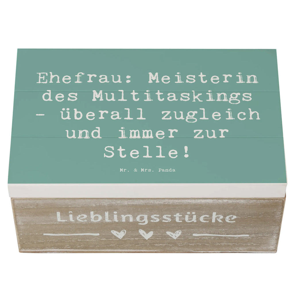 Holzkiste Spruch Ehefrau Meisterin Holzkiste, Kiste, Schatzkiste, Truhe, Schatulle, XXL, Erinnerungsbox, Erinnerungskiste, Dekokiste, Aufbewahrungsbox, Geschenkbox, Geschenkdose, Familie, Vatertag, Muttertag, Bruder, Schwester, Mama, Papa, Oma, Opa