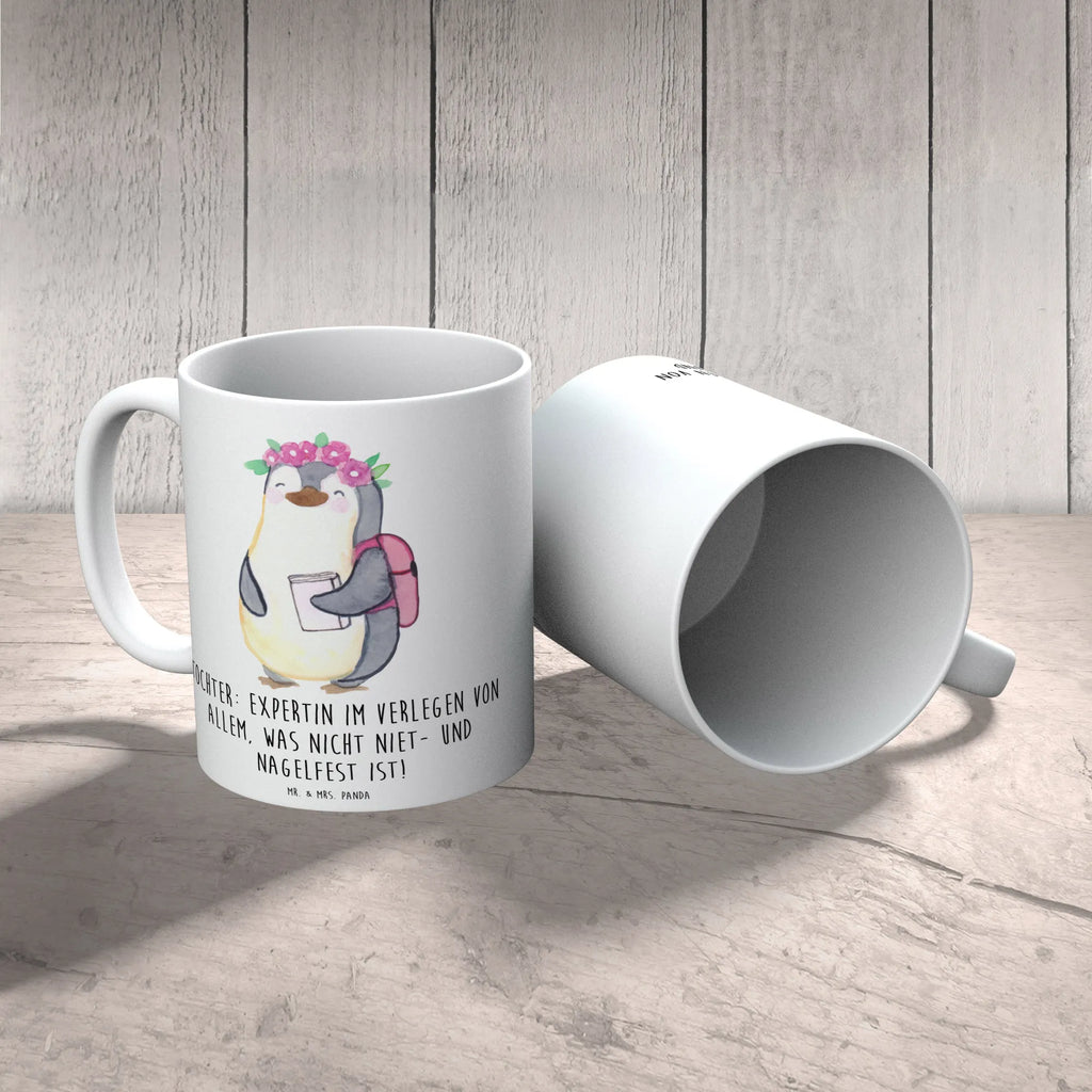 Tasse Tochter Expertin Tasse, Kaffeetasse, Teetasse, Becher, Kaffeebecher, Teebecher, Keramiktasse, Porzellantasse, Büro Tasse, Geschenk Tasse, Tasse Sprüche, Tasse Motive, Kaffeetassen, Tasse bedrucken, Designer Tasse, Cappuccino Tassen, Schöne Teetassen, Familie, Vatertag, Muttertag, Bruder, Schwester, Mama, Papa, Oma, Opa