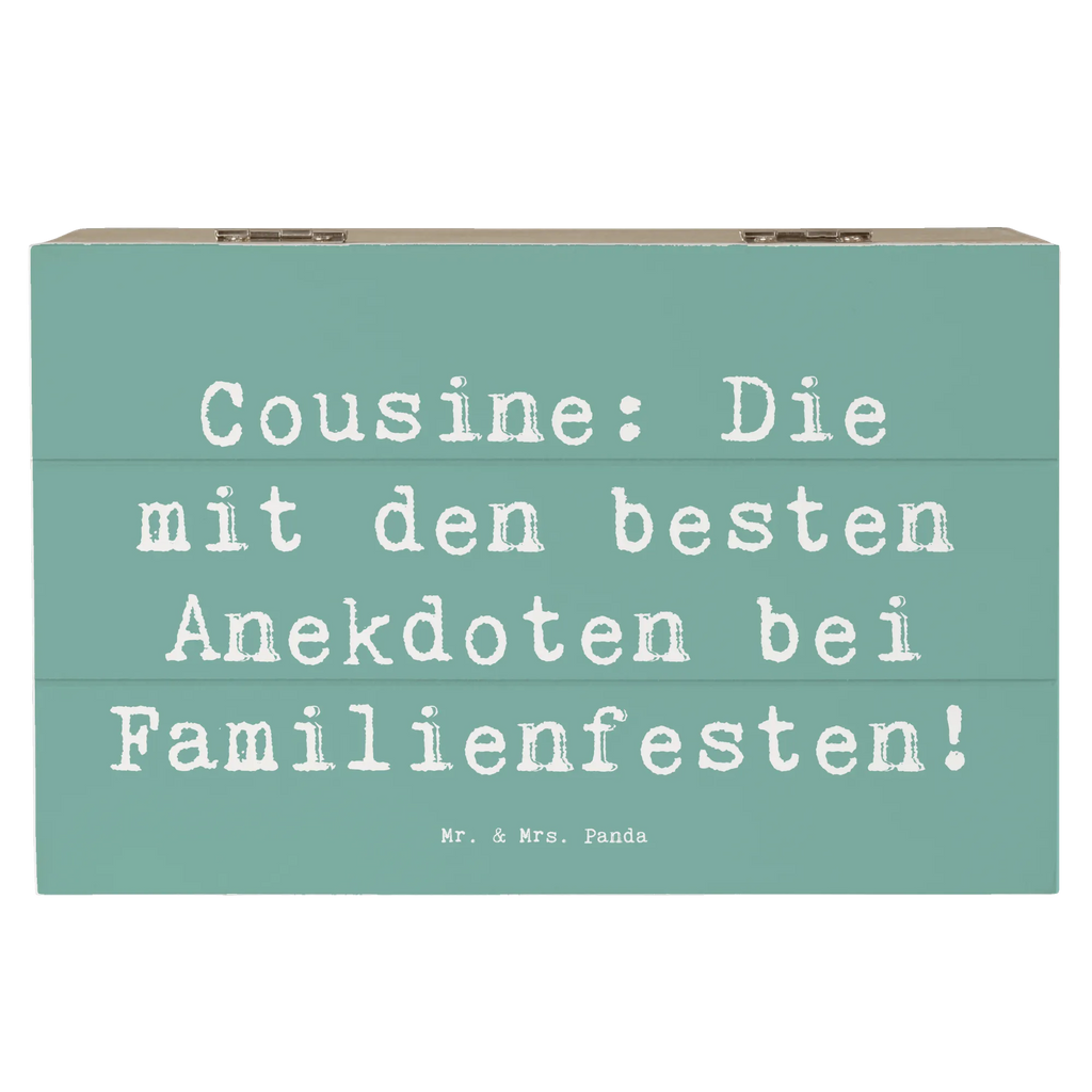 Holzkiste Spruch Cousine Anekdoten Holzkiste, Kiste, Schatzkiste, Truhe, Schatulle, XXL, Erinnerungsbox, Erinnerungskiste, Dekokiste, Aufbewahrungsbox, Geschenkbox, Geschenkdose, Familie, Vatertag, Muttertag, Bruder, Schwester, Mama, Papa, Oma, Opa