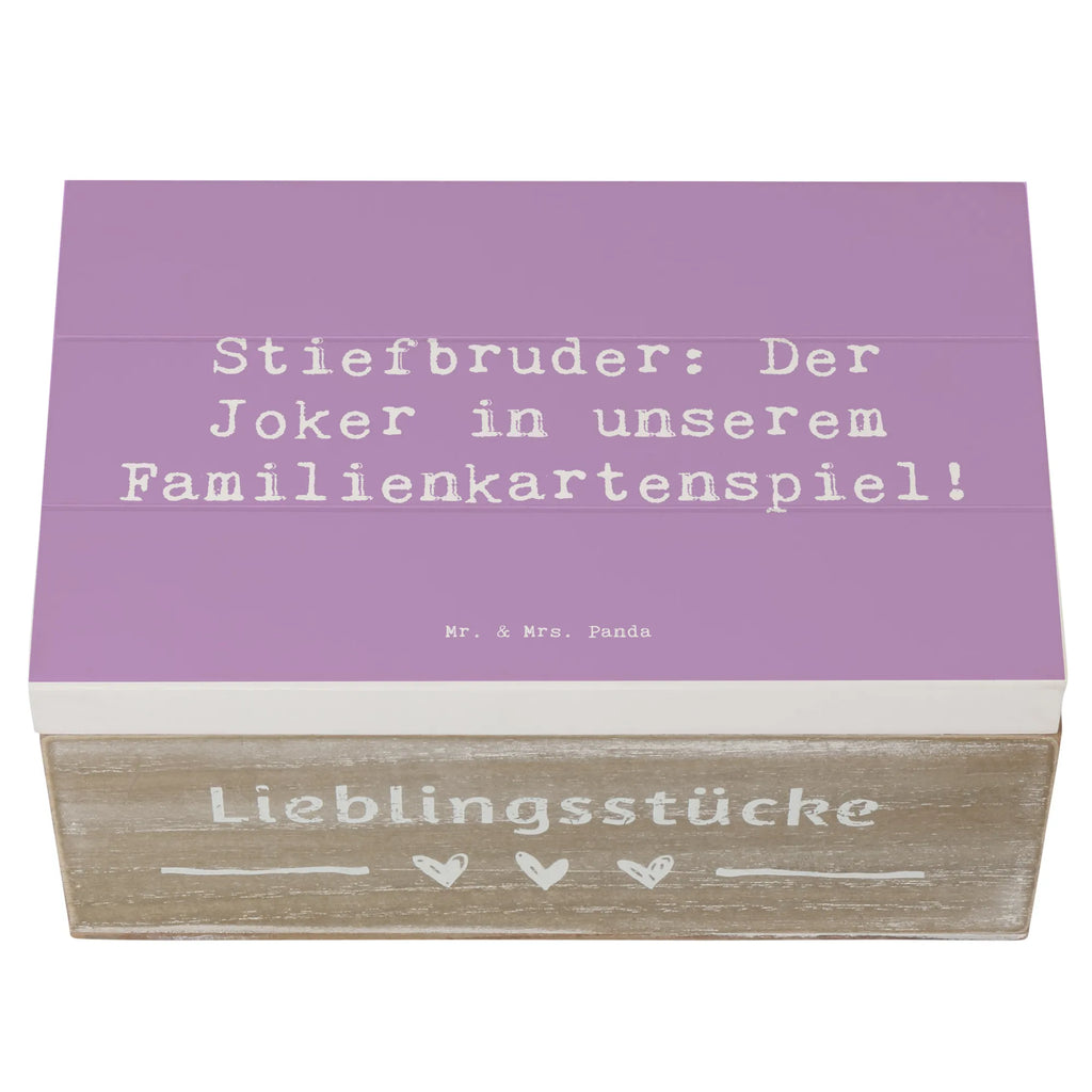 Holzkiste Spruch Stiefbruder: Der Joker in unserem Familienkartenspiel! Holzkiste, Kiste, Schatzkiste, Truhe, Schatulle, XXL, Erinnerungsbox, Erinnerungskiste, Dekokiste, Aufbewahrungsbox, Geschenkbox, Geschenkdose, Familie, Vatertag, Muttertag, Bruder, Schwester, Mama, Papa, Oma, Opa