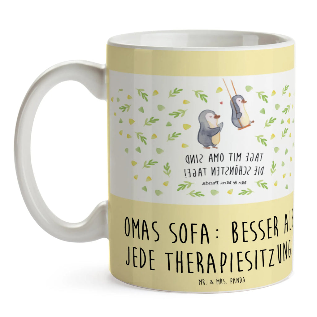 Tasse Omas Sofa: besser als jede Therapiesitzung! Tasse, Kaffeetasse, Teetasse, Becher, Kaffeebecher, Teebecher, Keramiktasse, Porzellantasse, Büro Tasse, Geschenk Tasse, Tasse Sprüche, Tasse Motive, Kaffeetassen, Tasse bedrucken, Designer Tasse, Cappuccino Tassen, Schöne Teetassen, Familie, Vatertag, Muttertag, Bruder, Schwester, Mama, Papa, Oma, Opa