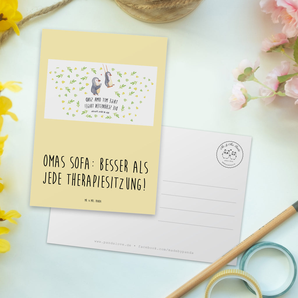 Postkarte Omas Sofa: besser als jede Therapiesitzung! Postkarte, Karte, Geschenkkarte, Grußkarte, Einladung, Ansichtskarte, Geburtstagskarte, Einladungskarte, Dankeskarte, Ansichtskarten, Einladung Geburtstag, Einladungskarten Geburtstag, Familie, Vatertag, Muttertag, Bruder, Schwester, Mama, Papa, Oma, Opa