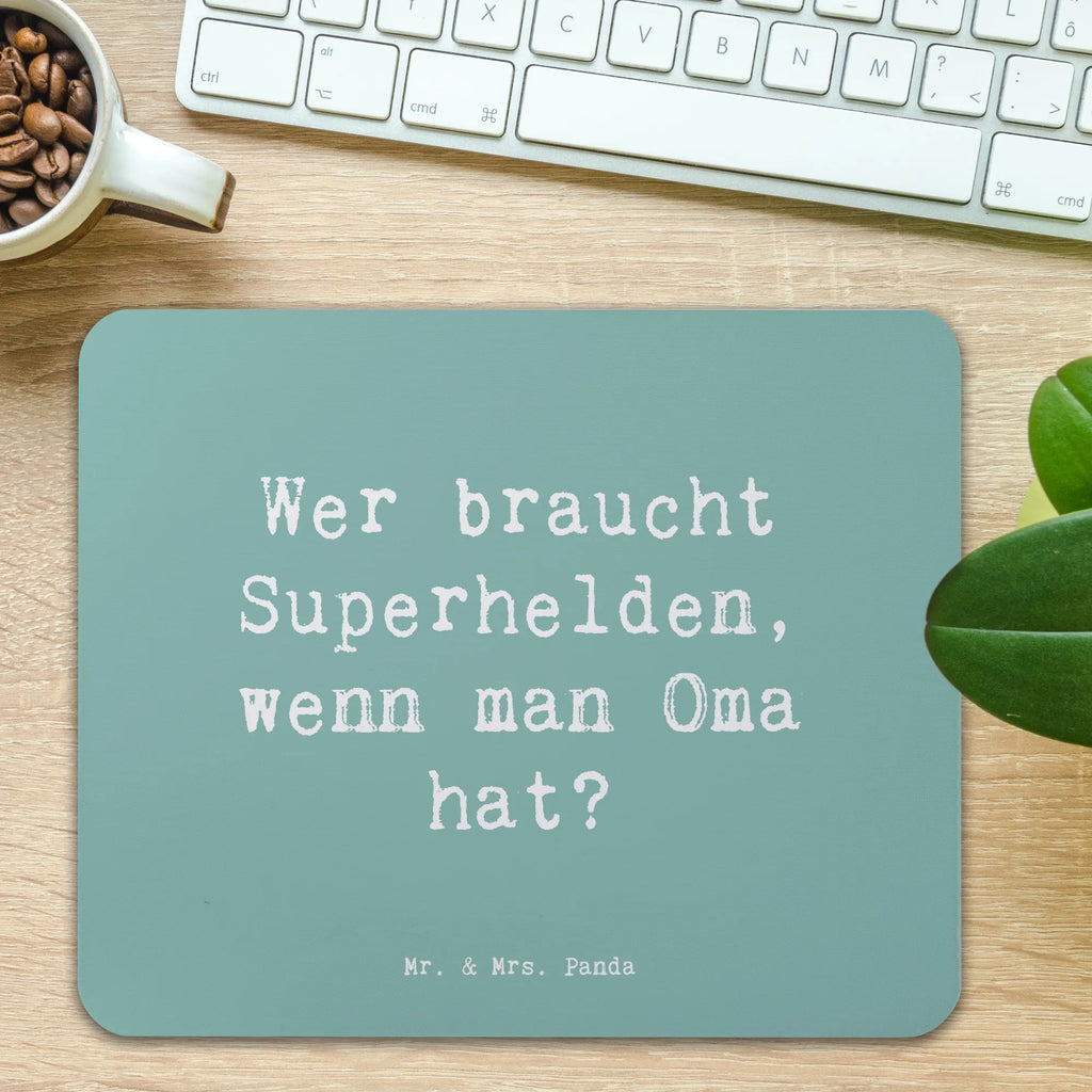 Mauspad Spruch Oma Heldin Mousepad, Computer zubehör, Büroausstattung, PC Zubehör, Arbeitszimmer, Mauspad, Einzigartiges Mauspad, Designer Mauspad, Mausunterlage, Mauspad Büro, Familie, Vatertag, Muttertag, Bruder, Schwester, Mama, Papa, Oma, Opa