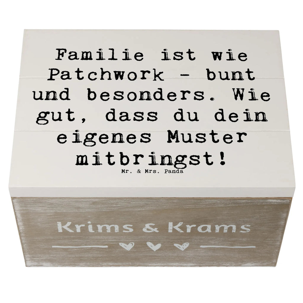 Holzkiste Spruch Adoptivkind Patchworkfamilie Holzkiste, Kiste, Schatzkiste, Truhe, Schatulle, XXL, Erinnerungsbox, Erinnerungskiste, Dekokiste, Aufbewahrungsbox, Geschenkbox, Geschenkdose, Familie, Vatertag, Muttertag, Bruder, Schwester, Mama, Papa, Oma, Opa