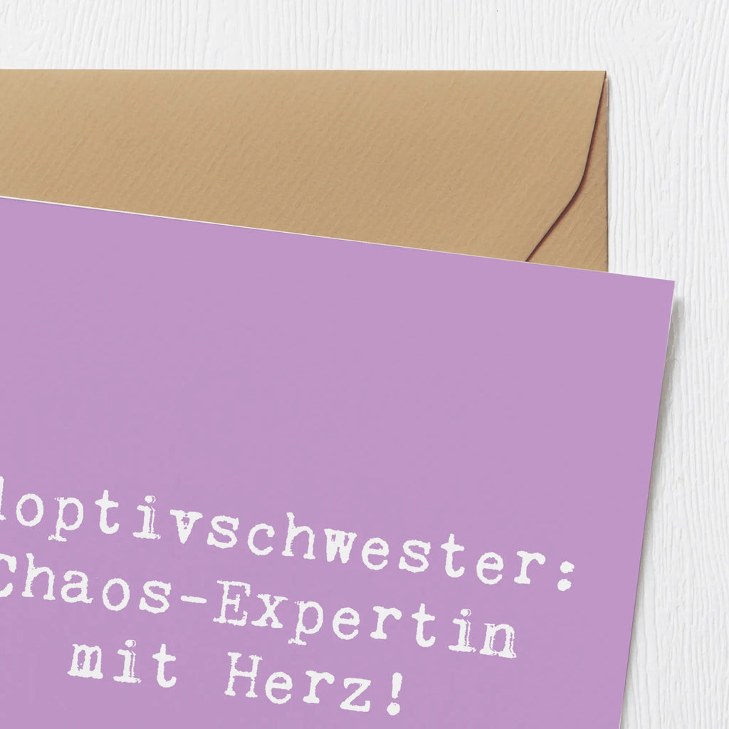 Deluxe Karte Spruch Adoptivschwester Chaos Karte, Grußkarte, Klappkarte, Einladungskarte, Glückwunschkarte, Hochzeitskarte, Geburtstagskarte, Hochwertige Grußkarte, Hochwertige Klappkarte, Familie, Vatertag, Muttertag, Bruder, Schwester, Mama, Papa, Oma, Opa