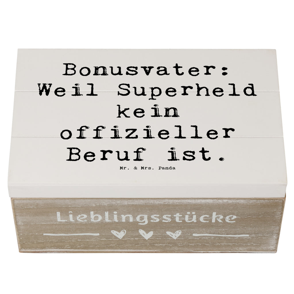 Holzkiste Spruch Bonusvater Superheld Holzkiste, Kiste, Schatzkiste, Truhe, Schatulle, XXL, Erinnerungsbox, Erinnerungskiste, Dekokiste, Aufbewahrungsbox, Geschenkbox, Geschenkdose, Familie, Vatertag, Muttertag, Bruder, Schwester, Mama, Papa, Oma, Opa