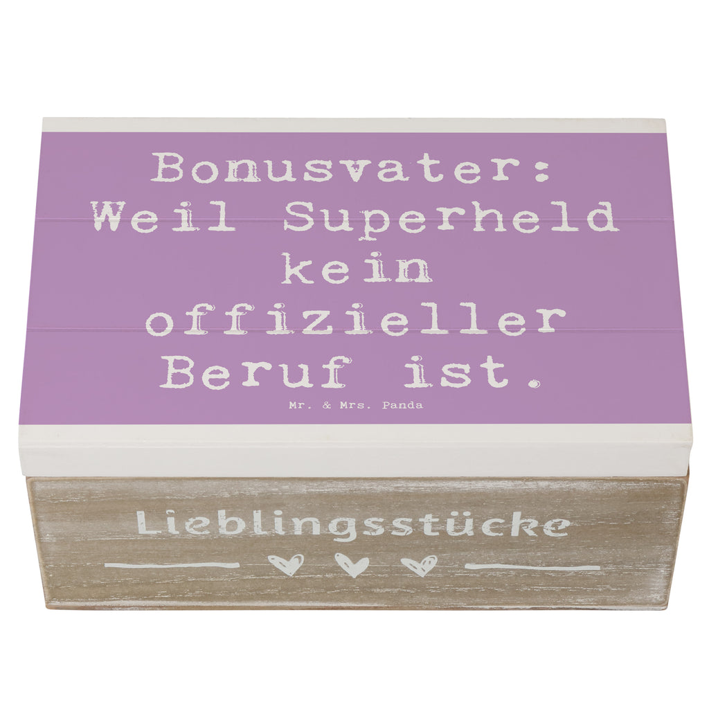 Holzkiste Spruch Bonusvater Superheld Holzkiste, Kiste, Schatzkiste, Truhe, Schatulle, XXL, Erinnerungsbox, Erinnerungskiste, Dekokiste, Aufbewahrungsbox, Geschenkbox, Geschenkdose, Familie, Vatertag, Muttertag, Bruder, Schwester, Mama, Papa, Oma, Opa