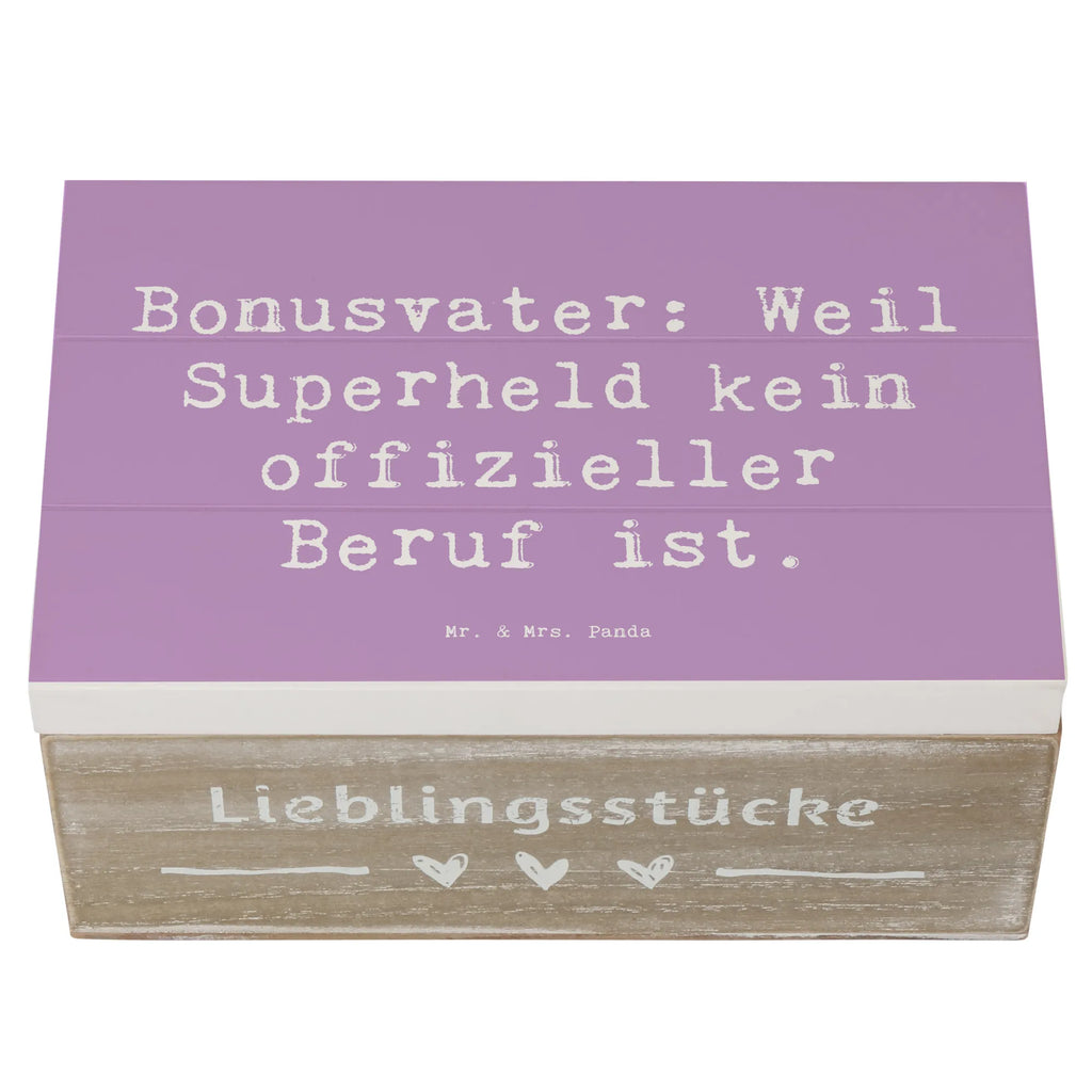 Holzkiste Spruch Bonusvater Superheld Holzkiste, Kiste, Schatzkiste, Truhe, Schatulle, XXL, Erinnerungsbox, Erinnerungskiste, Dekokiste, Aufbewahrungsbox, Geschenkbox, Geschenkdose, Familie, Vatertag, Muttertag, Bruder, Schwester, Mama, Papa, Oma, Opa