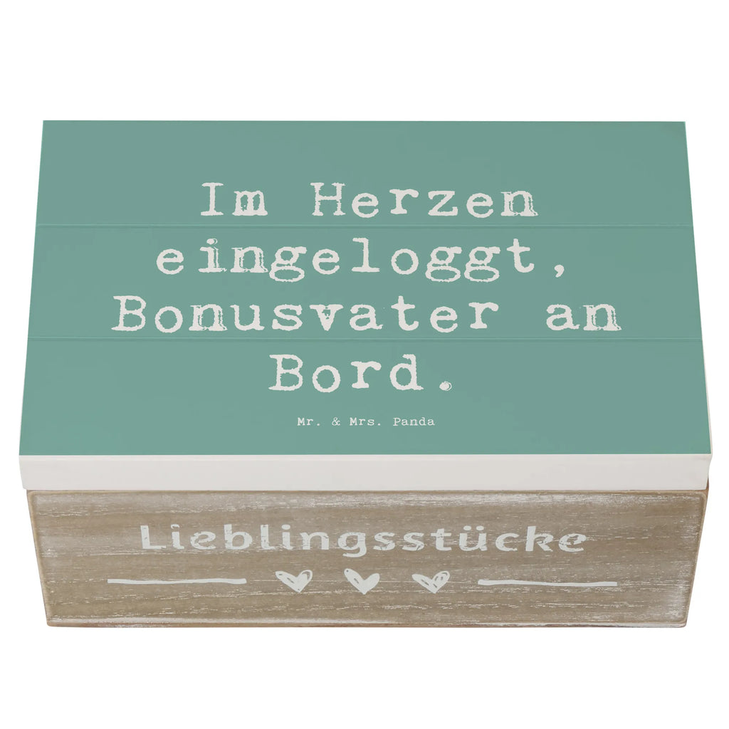 Holzkiste Spruch Bonusvater Herz Holzkiste, Kiste, Schatzkiste, Truhe, Schatulle, XXL, Erinnerungsbox, Erinnerungskiste, Dekokiste, Aufbewahrungsbox, Geschenkbox, Geschenkdose, Familie, Vatertag, Muttertag, Bruder, Schwester, Mama, Papa, Oma, Opa