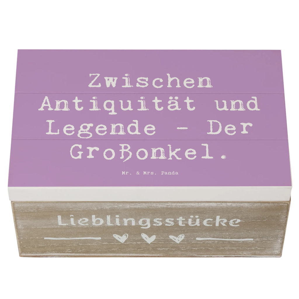 Holzkiste Spruch Zwischen Antiquität und Legende - Der Großonkel. Holzkiste, Kiste, Schatzkiste, Truhe, Schatulle, XXL, Erinnerungsbox, Erinnerungskiste, Dekokiste, Aufbewahrungsbox, Geschenkbox, Geschenkdose, Familie, Vatertag, Muttertag, Bruder, Schwester, Mama, Papa, Oma, Opa