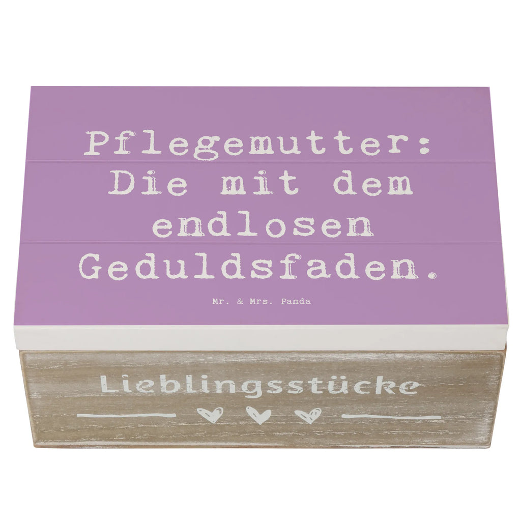 Holzkiste Spruch Pflegemutter: Die mit dem endlosen Geduldsfaden. Holzkiste, Kiste, Schatzkiste, Truhe, Schatulle, XXL, Erinnerungsbox, Erinnerungskiste, Dekokiste, Aufbewahrungsbox, Geschenkbox, Geschenkdose, Familie, Vatertag, Muttertag, Bruder, Schwester, Mama, Papa, Oma, Opa