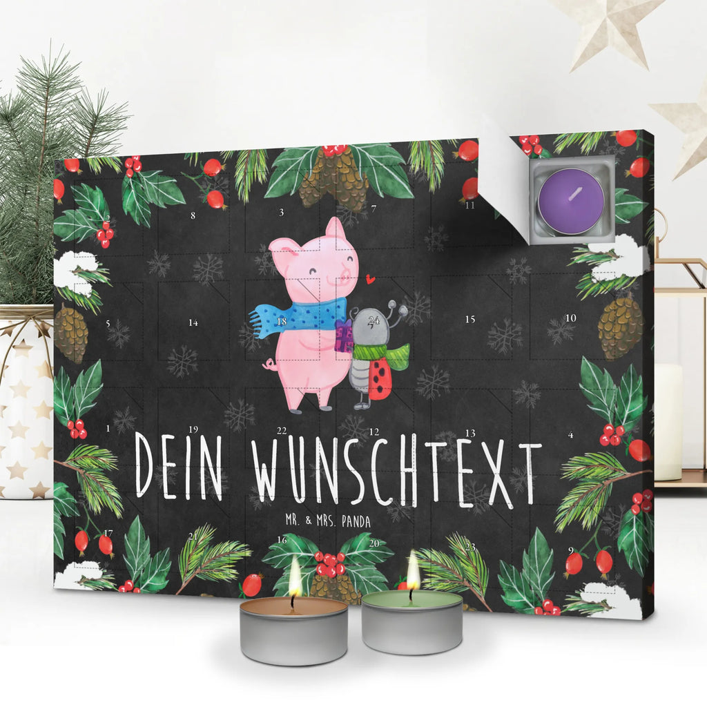 Personalisierter Duftkerzen Adventskalender Glühschwein Smörle Personalisierter Duftkerzen Adventskalender, Winter, Weihnachten, Weihnachtsdeko, Nikolaus, Advent, Heiligabend, Wintermotiv, Handgezeichnetes Glühschwein, Kreatives Glühschwein Design, Winterlicher Glühwein Spruch, Glühwein Liebhaber Geschenk, Herzliches Marienkäfer Motiv, Marienkäfer in Winterkleidung, Glühwein ist köstlich Spruch, Smörle der stolze Marienkäfer, Süßer Marienkäfer gibt Geschenk, Romantische Geschenkidee Glühwein