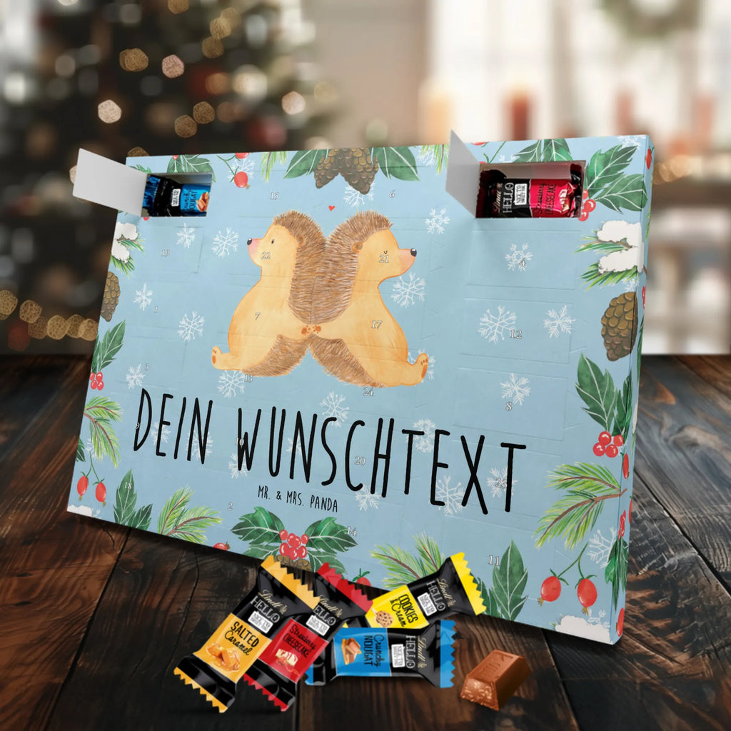 Personalisierter Markenschokolade Adventskalender Igel händchenhaltend Personalisierter Adventskalender, Liebe, Partner, Freund, Freundin, Ehemann, Ehefrau, Heiraten, Verlobung, Heiratsantrag, Liebesgeschenk, Jahrestag, Hocheitstag, Igel, Igelliebe, Hand in Hand, Liebesbeweis, große Liebe, Liebesbotschaft, Hochzeit, Lieblingsmensch, Gemeinsamkeit, Love, Geschenk für zwei