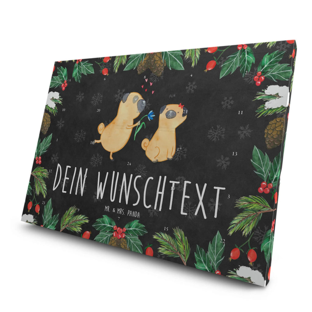 Personalisierter Tee Adventskalender Mops Verliebt Personalisierter Tee Adventskalender, Hund, Hundemotiv, Haustier, Hunderasse, Tierliebhaber, Hundebesitzer, Sprüche, Mops, Möpse, Hundeliebe, verliebt, Liebe, Liebesspruch. Verlobt, Geschenk Freund, Partner