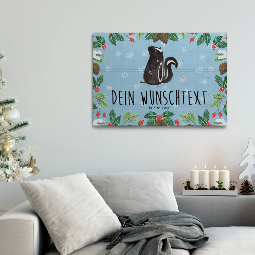 Personalisierter Tee Adventskalender Stinktier Sitzen Personalisierter Tee Adventskalender, Stinktier, Skunk, Wildtier, Raubtier, Stinker, Stinki, Spruch, Büro, Recht, Besserwisser