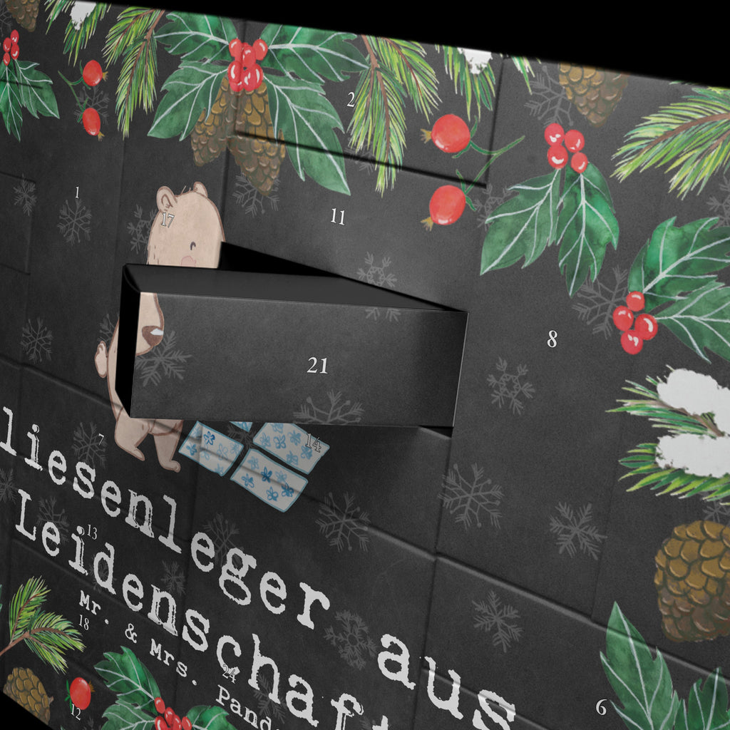 Befüllbarer Adventskalender Fliesenleger Leidenschaft Befüllbarer Adventskalender, Adventskalender zum selbst befüllen, Beruf, Ausbildung, Jubiläum, Abschied, Rente, Kollege, Kollegin, Geschenk, Schenken, Arbeitskollege, Mitarbeiter, Firma, Danke, Dankeschön, Fliesenleger, Gesellenprüfung, Fliesenlegermeister, Fliesenlegerbetrieb, Fliesenfachhandel, Handwerk