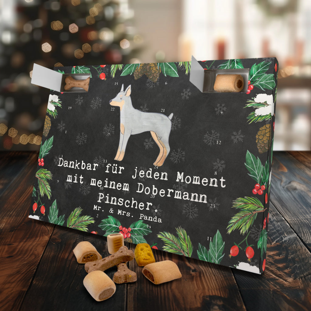 Hunde Adventskalender Dobermann Pinscher Moment Hunde Adventskalender, Weihnachtskalender, Kalender, Weihnachten, Adventskalender für Hunde, Hund, Hunderasse, Rassehund, Hundebesitzer, Geschenk, Tierfreund, Schenken, Welpe, Dobermann Pinscher