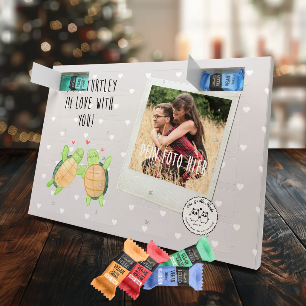 Personalisierter veganer Foto Adventskalender Schildkröten Paar Personalisierter veganer Adventskalender, Liebe, Partner, Freund, Freundin, Ehemann, Ehefrau, Heiraten, Verlobung, Heiratsantrag, Liebesgeschenk, Jahrestag, Hocheitstag, Valentinstag, Geschenk für Frauen, Hochzeitstag, Mitbringsel, Geschenk für Freundin, Geschenk für Partner, Liebesbeweis, für Männer, für Ehemann