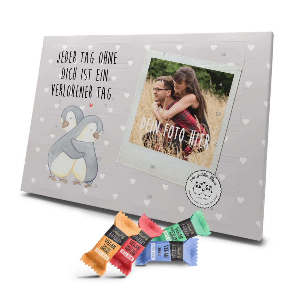 Personalisierter veganer Foto Adventskalender Pinguine Kuss Personalisierter veganer Adventskalender, Liebe, Partner, Freund, Freundin, Ehemann, Ehefrau, Heiraten, Verlobung, Heiratsantrag, Liebesgeschenk, Jahrestag, Hocheitstag, Valentinstag, Geschenk für Frauen, Hochzeitstag, Mitbringsel, Geschenk für Freundin, Geschenk für Partner, Liebesbeweis, für Männer, für Ehemann