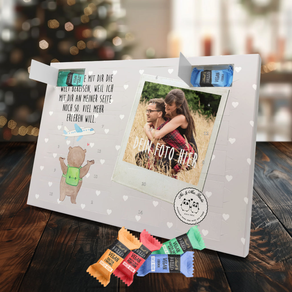 Personalisierter veganer Foto Adventskalender Bär Flugzeug Personalisierter veganer Adventskalender, Liebe, Partner, Freund, Freundin, Ehemann, Ehefrau, Heiraten, Verlobung, Heiratsantrag, Liebesgeschenk, Jahrestag, Hocheitstag, Valentinstag, Geschenk für Frauen, Hochzeitstag, Mitbringsel, Geschenk für Freundin, Geschenk für Partner, Liebesbeweis, für Männer, für Ehemann