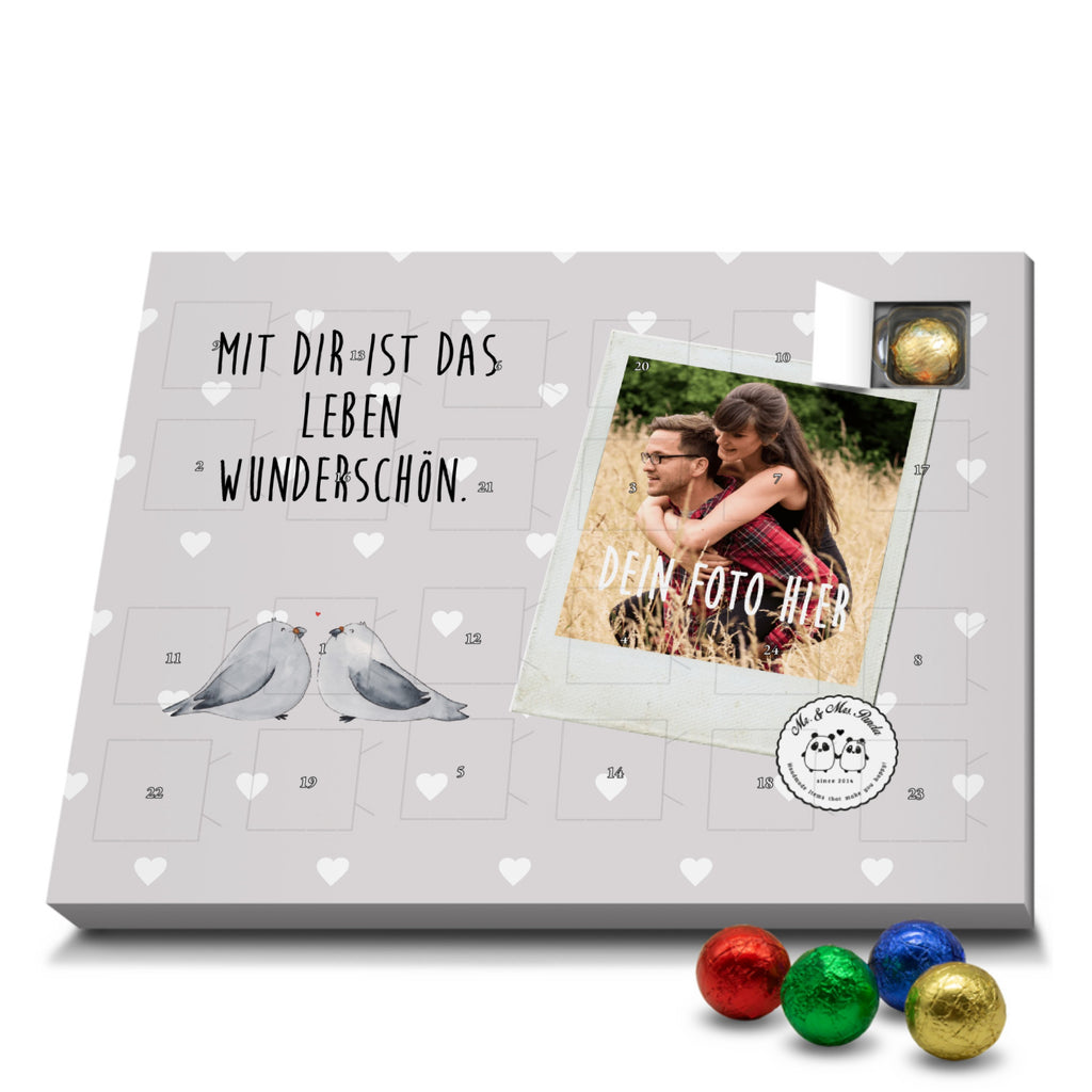 Personalisierter Schoko Foto Adventskalender Turteltauben Liebe Personalisierter Adventskalender, Adventskalender mit Namen, Liebe, Partner, Freund, Freundin, Ehemann, Ehefrau, Heiraten, Verlobung, Heiratsantrag, Liebesgeschenk, Jahrestag, Hocheitstag, Turteltauben, Turteltäubchen, Tauben, Verliebt, Verlobt, Verheiratet, Geschenk Freundin, Geschenk Freund, Liebesbeweis, Hochzeitstag, Geschenk Hochzeit