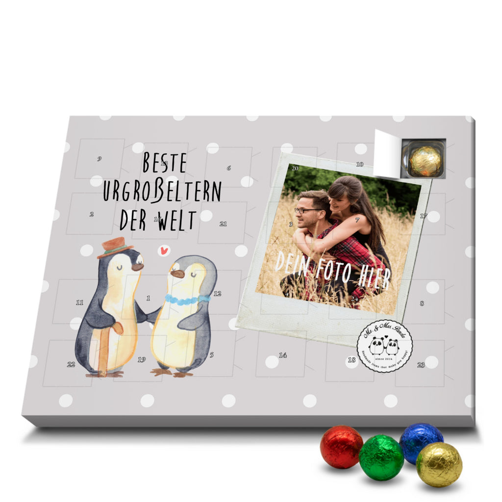 Personalisierter Schoko Foto Adventskalender Pinguin Beste Urgroßeltern der Welt Personalisierter Adventskalender, Adventskalender mit Namen, für, Dankeschön, Geschenk, Schenken, Geburtstag, Geburtstagsgeschenk, Geschenkidee, Danke, Bedanken, Mitbringsel, Freude machen, Geschenktipp, Urgroßeltern, Urgrosseltern, Uhrgroßeltern, Uhroma, Uhropa, Uropa, Ur, Uroma, Großeltern, Großmutter, Großvater, Opa, Omi, Oma, Opi. Großpapa, Großmama, Enkel, Enkelin, Enkelkind, Kleinigkeit, Omma, Ommi, Oppa, Oppi, Bester