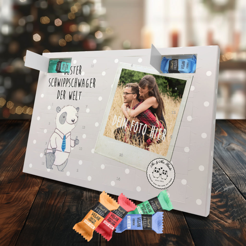 Personalisierter veganer Foto Adventskalender Panda Bester Schwippschwager der Welt Personalisierter veganer Adventskalender, für, Dankeschön, Geschenk, Schenken, Geburtstag, Geburtstagsgeschenk, Geschenkidee, Danke, Bedanken, Mitbringsel, Freude machen, Geschenktipp, Schwippschwager, Schwibschwager, Schwipschwager, Schwager, Schwager des Ehepartners, Familie, Verwandtschaft, angeheiratet