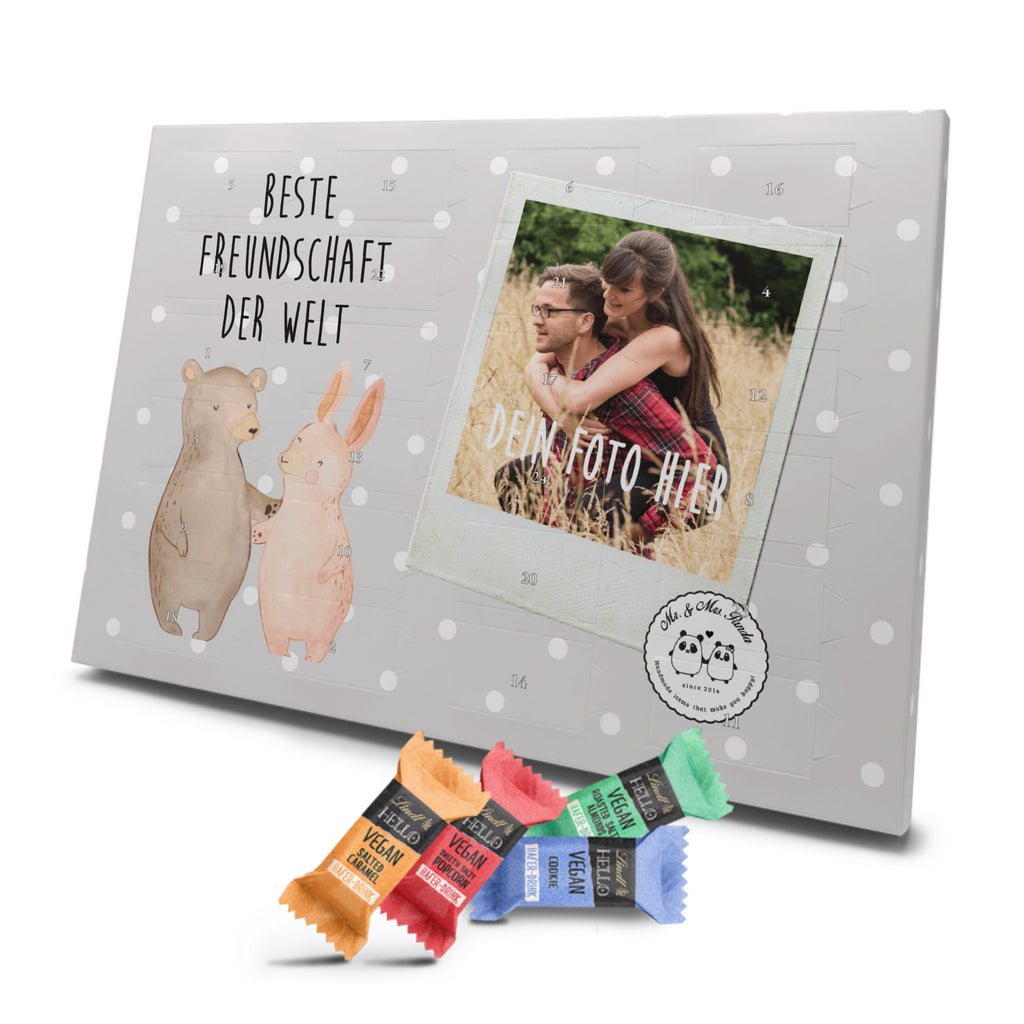 Personalisierter veganer Foto Adventskalender Hase Beste Freundschaft der Welt Personalisierter veganer Adventskalender, für, Dankeschön, Geschenk, Schenken, Geburtstag, Geburtstagsgeschenk, Geschenkidee, Danke, Bedanken, Mitbringsel, Freude machen, Geschenktipp, Freundschaft, Freunde, Freunde fürs Leben, best friends, Freundin, Freund, Clique, Kumpel, bae, bff