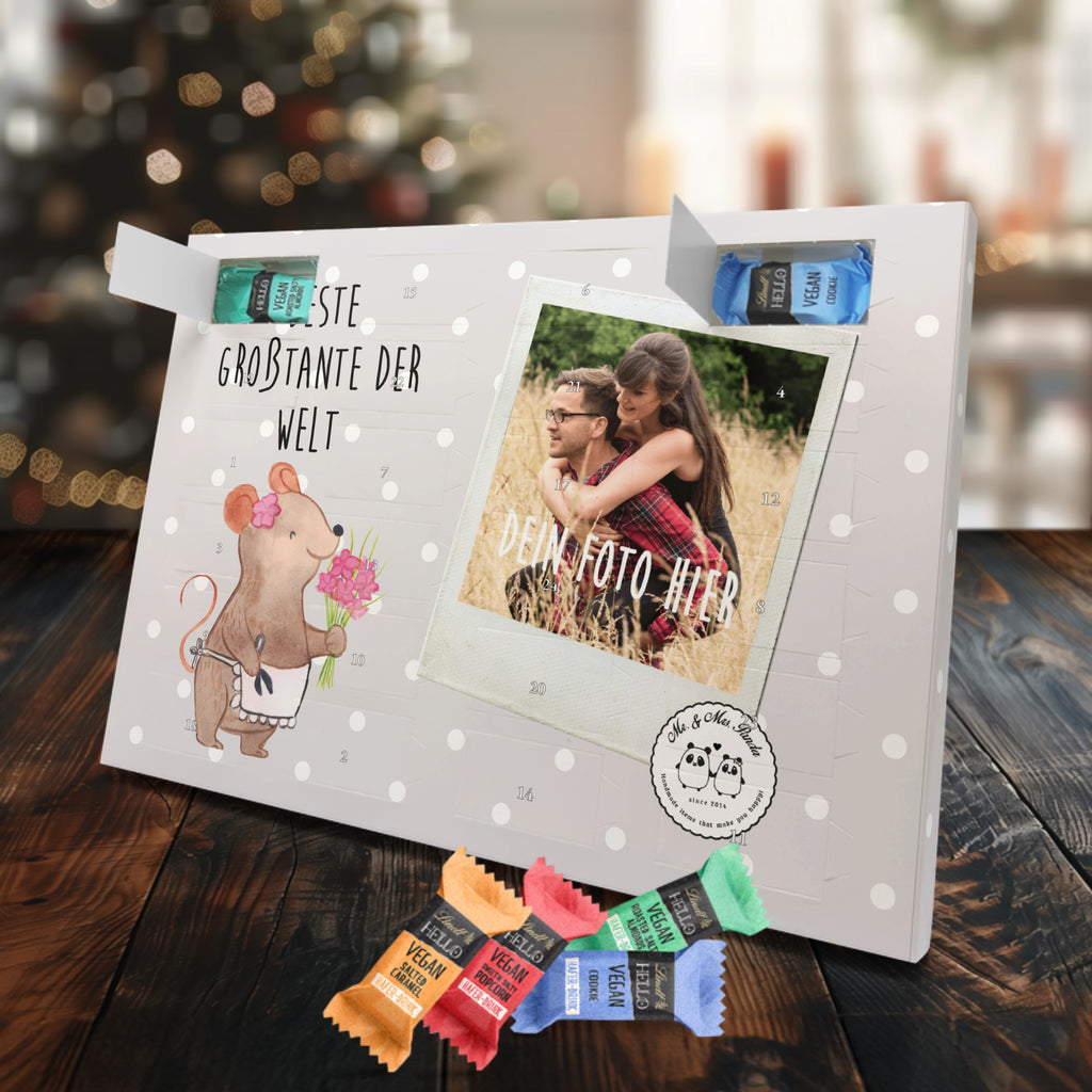 Personalisierter veganer Foto Adventskalender Maus Beste Großtante der Welt Personalisierter veganer Adventskalender, für, Dankeschön, Geschenk, Schenken, Geburtstag, Geburtstagsgeschenk, Geschenkidee, Danke, Bedanken, Mitbringsel, Freude machen, Geschenktipp, Großtante, Grosstante, Tante, Lieblingstante, Familie, Schwester, Tanten, Kleinigkeit, Beste, Nichte, Neffe, Groß