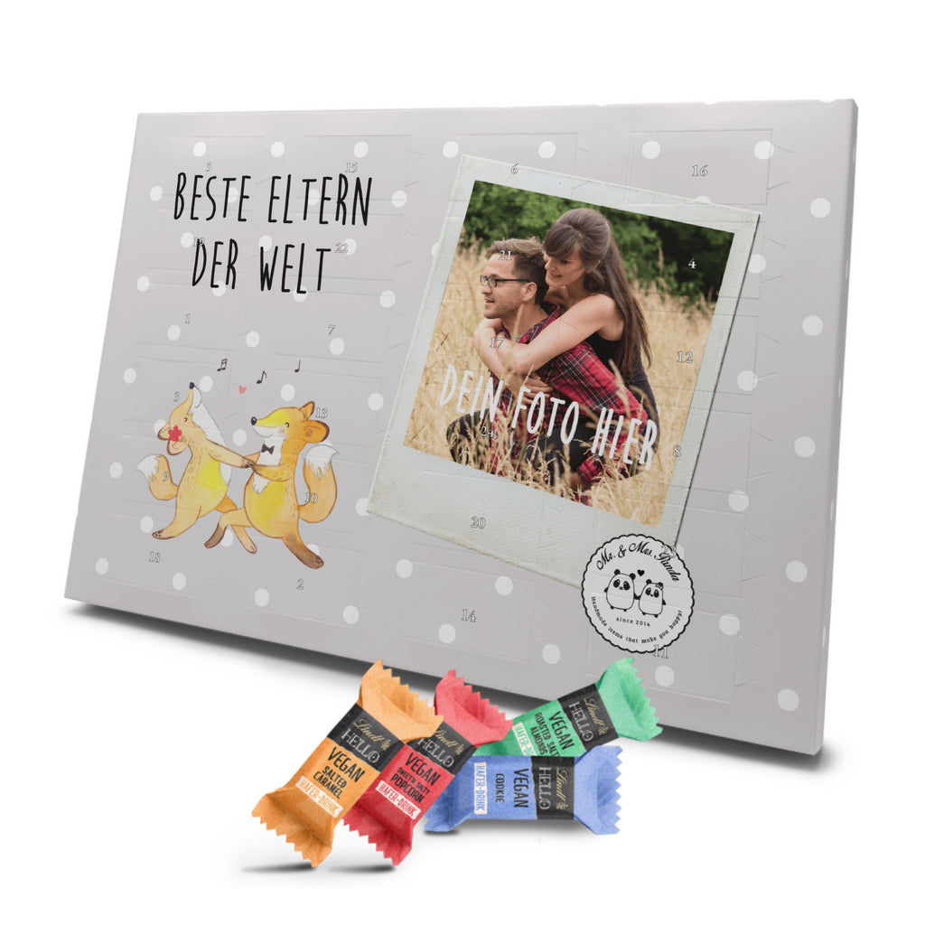 Personalisierter veganer Foto Adventskalender Fuchs Beste Eltern der Welt Personalisierter veganer Adventskalender, für, Dankeschön, Geschenk, Schenken, Geburtstag, Geburtstagsgeschenk, Geschenkidee, Danke, Bedanken, Mitbringsel, Freude machen, Geschenktipp, Eltern, Mama, Papa, Erzeuger, Mami, Papi, Familie, Elternpaar, Mama und Papa