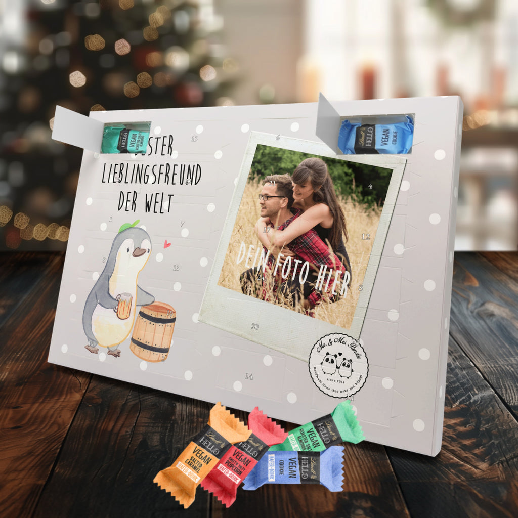 Personalisierter veganer Foto Adventskalender Pinguin Bester Lieblingsfreund der Welt Personalisierter veganer Adventskalender, für, Dankeschön, Geschenk, Schenken, Geburtstag, Geburtstagsgeschenk, Geschenkidee, Danke, Bedanken, Mitbringsel, Freude machen, Geschenktipp, Lieblingsfreund, Freund, Partner, Lieblingsmensch, Lieblings Mensch, Liebling, Bae, bester Freund, Liebe, Herz, Love