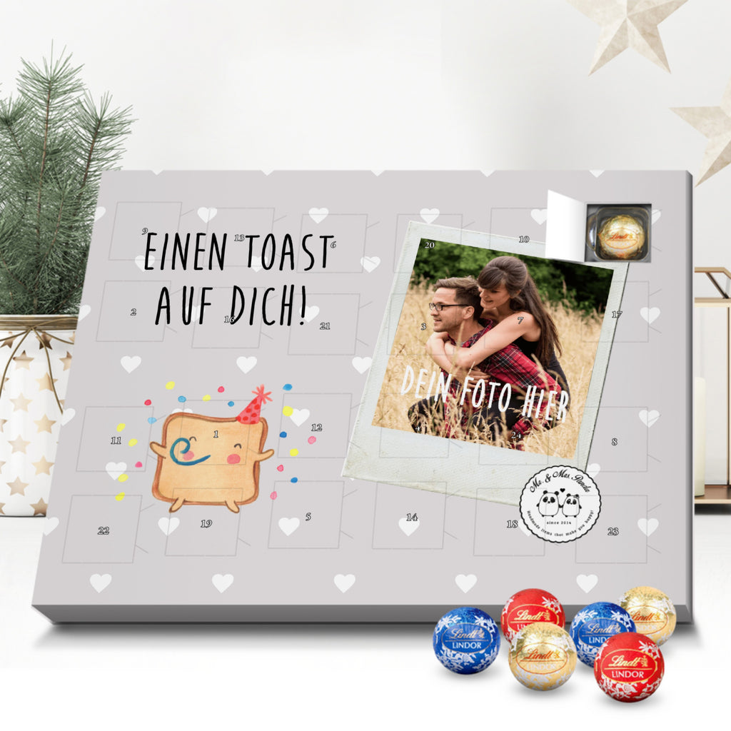 Personalisierter Kugel Markenschokolade Foto Adventskalender Toast Party Personalisierter Kugel Markenschokolade Adventskalender, Liebe, Partner, Freund, Freundin, Ehemann, Ehefrau, Heiraten, Verlobung, Heiratsantrag, Liebesgeschenk, Jahrestag, Hocheitstag, Valentinstag, Geschenk für Frauen, Hochzeitstag, Mitbringsel, Geschenk für Freundin, Geschenk für Partner, Liebesbeweis, für Männer, für Ehemann