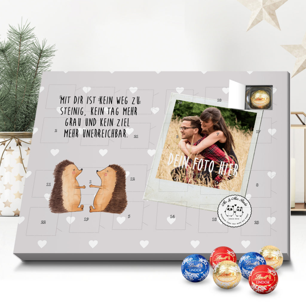 Personalisierter Kugel Markenschokolade Foto Adventskalender Igel Liebe Personalisierter Kugel Markenschokolade Adventskalender, Liebe, Partner, Freund, Freundin, Ehemann, Ehefrau, Heiraten, Verlobung, Heiratsantrag, Liebesgeschenk, Jahrestag, Hocheitstag, Verliebt, Verlobt, Verheiratet, Geschenk, Liebesbeweis, Hochzeitstag, Hochzeit, Igel