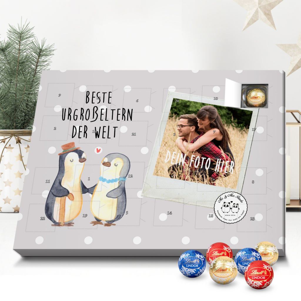 Personalisierter Kugel Markenschokolade Foto Adventskalender Pinguin Beste Urgroßeltern der Welt Personalisierter Kugel Markenschokolade Adventskalender, für, Dankeschön, Geschenk, Schenken, Geburtstag, Geburtstagsgeschenk, Geschenkidee, Danke, Bedanken, Mitbringsel, Freude machen, Geschenktipp, Urgroßeltern, Urgrosseltern, Uhrgroßeltern, Uhroma, Uhropa, Uropa, Ur, Uroma, Großeltern, Großmutter, Großvater, Opa, Omi, Oma, Opi. Großpapa, Großmama, Enkel, Enkelin, Enkelkind, Kleinigkeit, Omma, Ommi, Oppa, Oppi, Bester