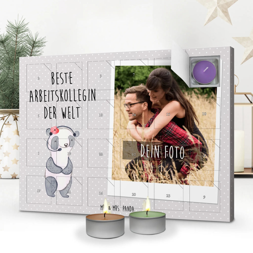 Personalisierter Duftkerzen Foto Adventskalender Panda Beste Arbeitskollegin der Welt Personalisierter Duftkerzen Foto Adventskalender, für, Dankeschön, Geschenk, Schenken, Geburtstag, Geburtstagsgeschenk, Geschenkidee, Danke, Bedanken, Mitbringsel, Freude machen, Geschenktipp, Arbeitskollegin, Kollegin, Freundin, Büro, Abschiedsgeschenk, Ruhestand, Arbeit, Mitarbeiterin, Berufsgenossin, Beruf