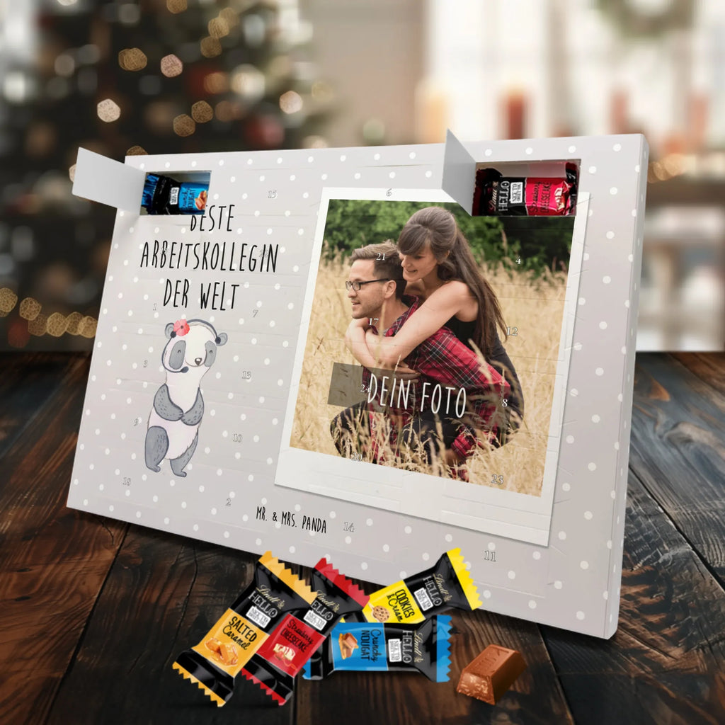 Personalisierter Markenschokolade Foto Adventskalender Panda Beste Arbeitskollegin der Welt Personalisierter Markenschokolade Foto Adventskalender, für, Dankeschön, Geschenk, Schenken, Geburtstag, Geburtstagsgeschenk, Geschenkidee, Danke, Bedanken, Mitbringsel, Freude machen, Geschenktipp, Arbeitskollegin, Kollegin, Freundin, Büro, Abschiedsgeschenk, Ruhestand, Arbeit, Mitarbeiterin, Berufsgenossin, Beruf