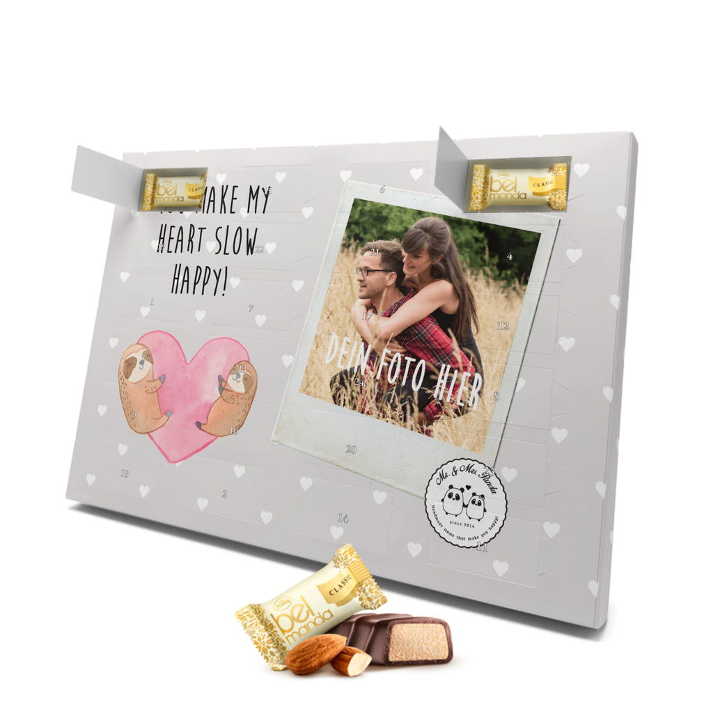 Personalisierter Marzipan Foto Adventskalender Faultiere Herz Personalisierter Marzipan Adventskalender, Liebe, Partner, Freund, Freundin, Ehemann, Ehefrau, Heiraten, Verlobung, Heiratsantrag, Liebesgeschenk, Jahrestag, Hocheitstag, Valentinstag, Geschenk für Frauen, Hochzeitstag, Mitbringsel, Geschenk für Freundin, Geschenk für Partner, Liebesbeweis, für Männer, für Ehemann