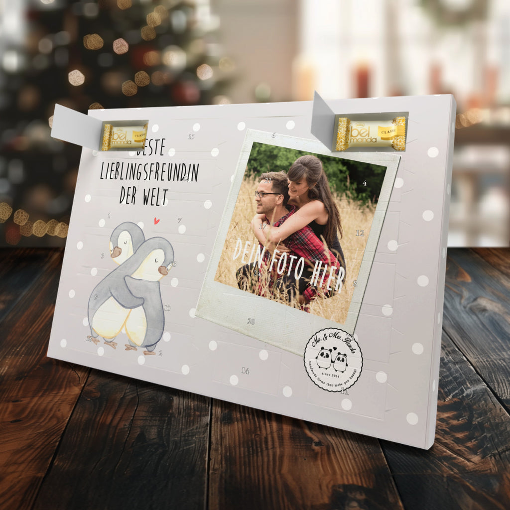 Personalisierter Marzipan Foto Adventskalender Pinguin Beste Lieblingsfreundin der Welt Personalisierter Marzipan Adventskalender, für, Dankeschön, Geschenk, Schenken, Geburtstag, Geburtstagsgeschenk, Geschenkidee, Danke, Bedanken, Mitbringsel, Freude machen, Geschenktipp, Lieblingsfreundin, Freundin, Partnerin, Lieblingsmensch, Lieblings Mensch, Liebling, Partner, Bae, beste Freundin, Liebe, Herz, Love